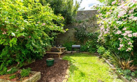 4 Bed in Deal 9