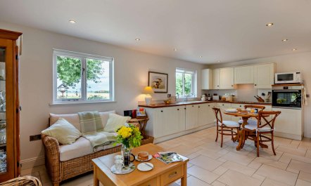 1 Bed in Kirby-le-Soken 5