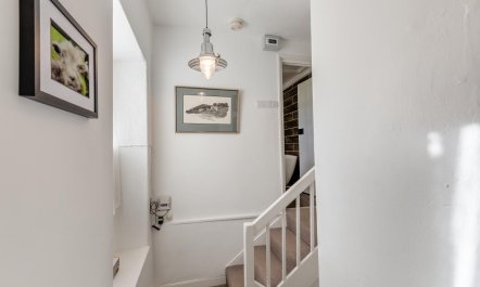 2 Bed in Field Broughton 8