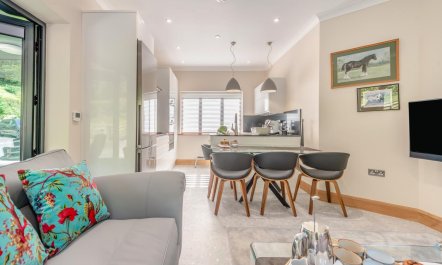 2 Bed in Llanybydder 6