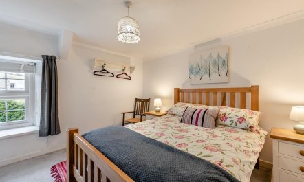 4 Bed in Talgarreg 5