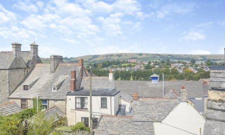 4 Bed in Swanage