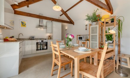 1 Bed in Christon Bank 7