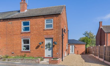 4 Bed in Wrentham 5