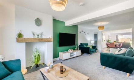 4 Bed in Wrentham 1