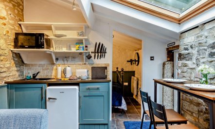 1 Bed in Waterlake 7