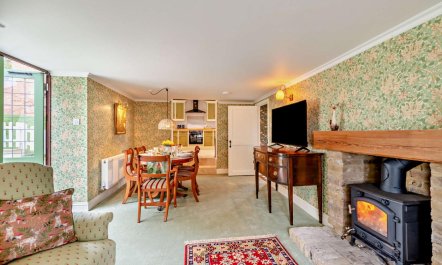 2 Bed in Minster On Sea