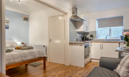 1 Bed in Ningwood 3
