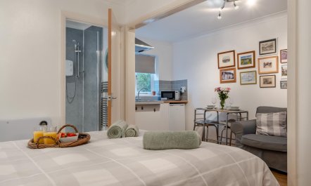 1 Bed in Ningwood 5