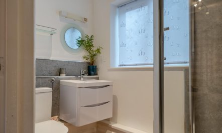 1 Bed in Ningwood 9