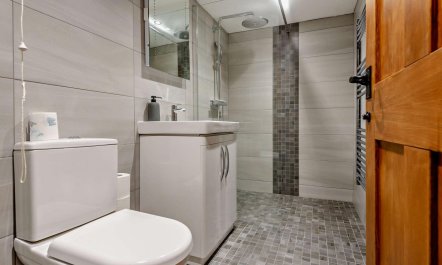 1 Bed in Ellastone 6