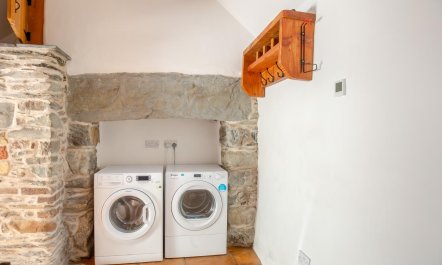 2 Bed in Penmaenpool 7