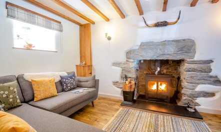 2 Bed in Penmaenpool 2