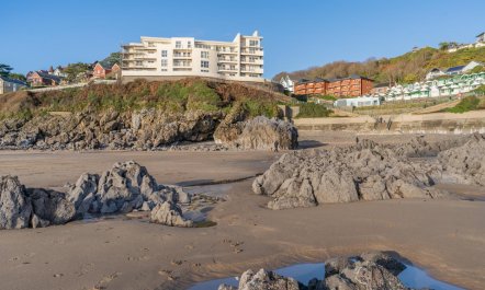 2 Bed in Langland 1
