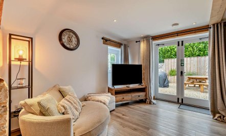 3 Bed in Hartington 6