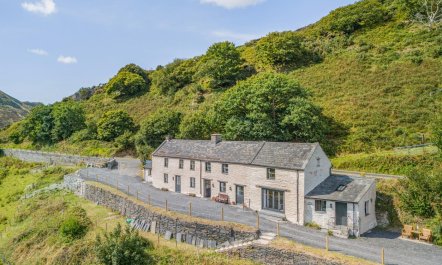 1 Bed in Abergynolwyn 1