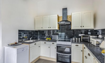 1 Bed in Abergynolwyn 6