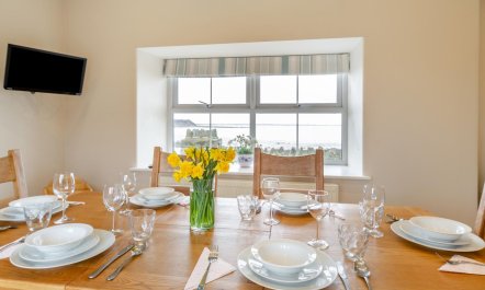 3 Bed in Llanfwrog 8