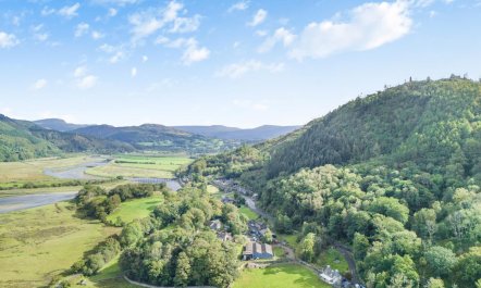 2 Bed in Penmaenpool 1