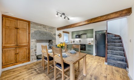 2 Bed in Penmaenpool 2