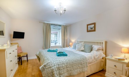 3 Bed in Llanfwrog 4