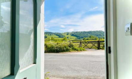 2 Bed in Hawkshead 1