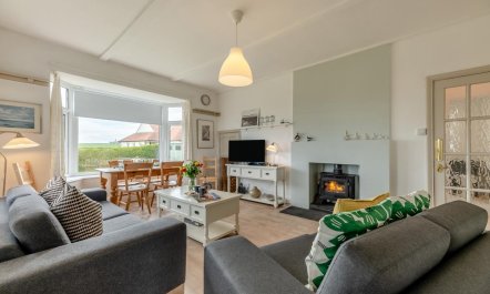 3 Bed in Bamburgh 4