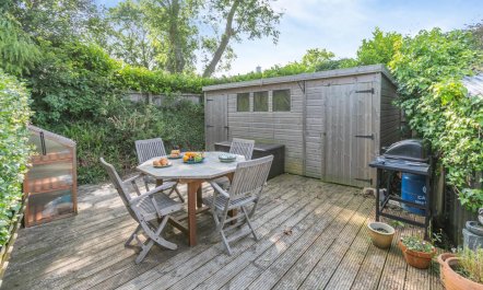 2 Bed in Higher Penponds 3