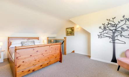 4 Bed in Godalming 3