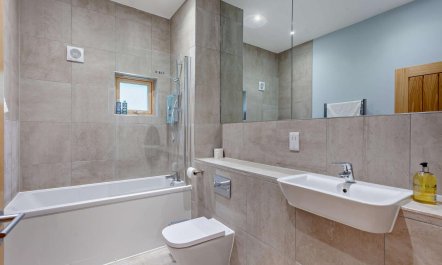 3 Bed in Chapmanslade 9