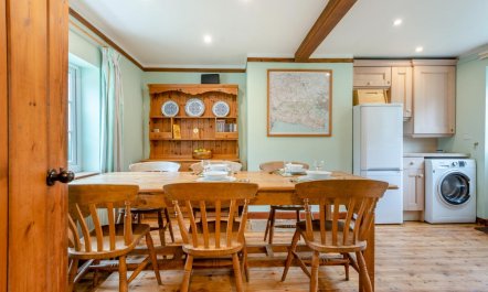 2 Bed in Corfe Castle 5