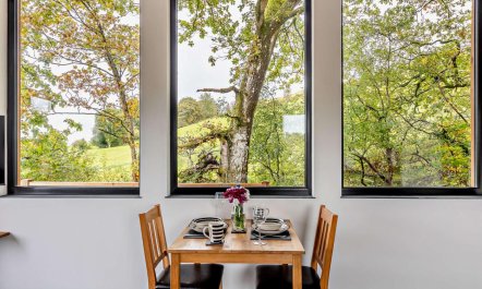 1 Bed in Llanerfyl 4