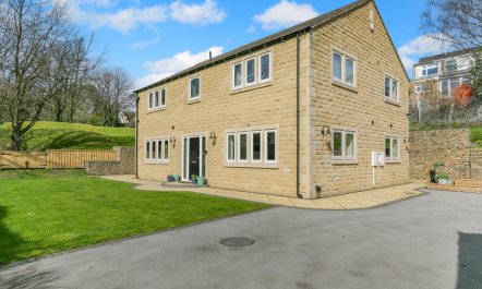 4 Bed in Holmfirth