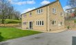 4 Bed in Holmfirth 0