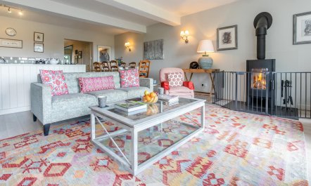 4 Bed in North Tamerton 1