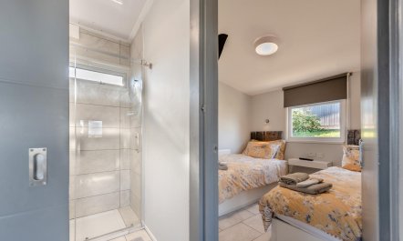 2 Bed in Llangain 9