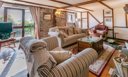 3 Bed in Northcott 5