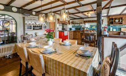 3 Bed in Northcott 9