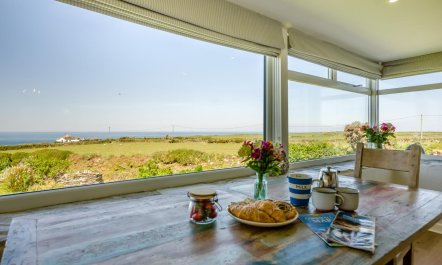 4 Bed in Trevillick 2