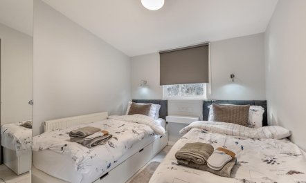 2 Bed in Llangain 9