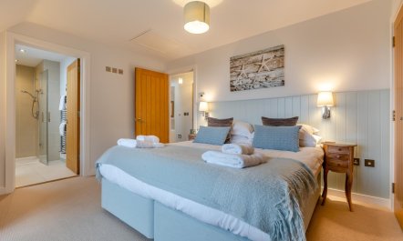 4 Bed in Blakeney 9