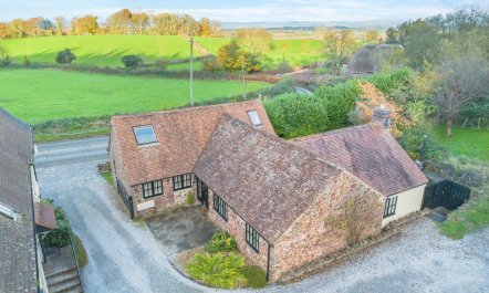 4 Bed in Nether Stowey