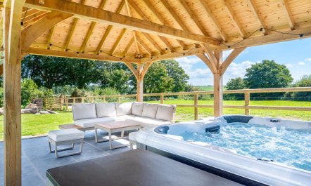 4 Bed in Woolfardisworthy 3