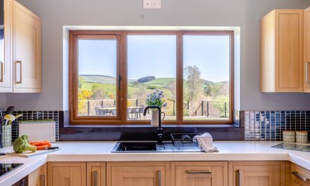 5 Bed in Pant-y-Dwr 8