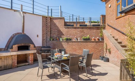 5 Bed in Pant-y-Dwr 4