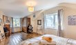2 Bed in Rogerscale 8