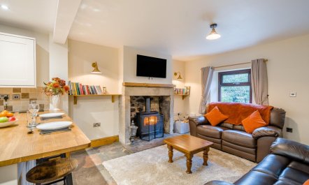 2 Bed in Oakenclough 4