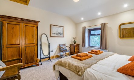 2 Bed in Oakenclough 6