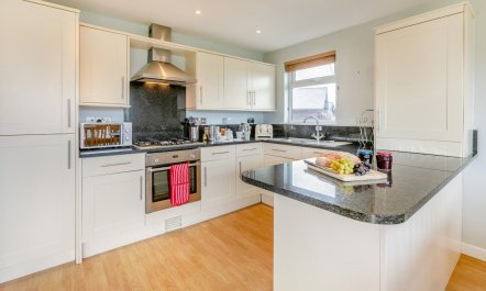 4 Bed in Winnards Perch 8