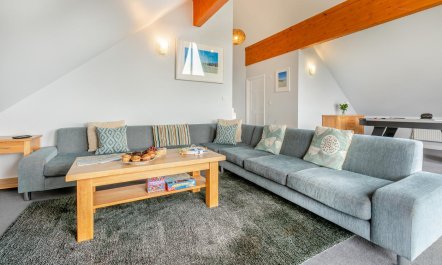 4 Bed in Winnards Perch 1